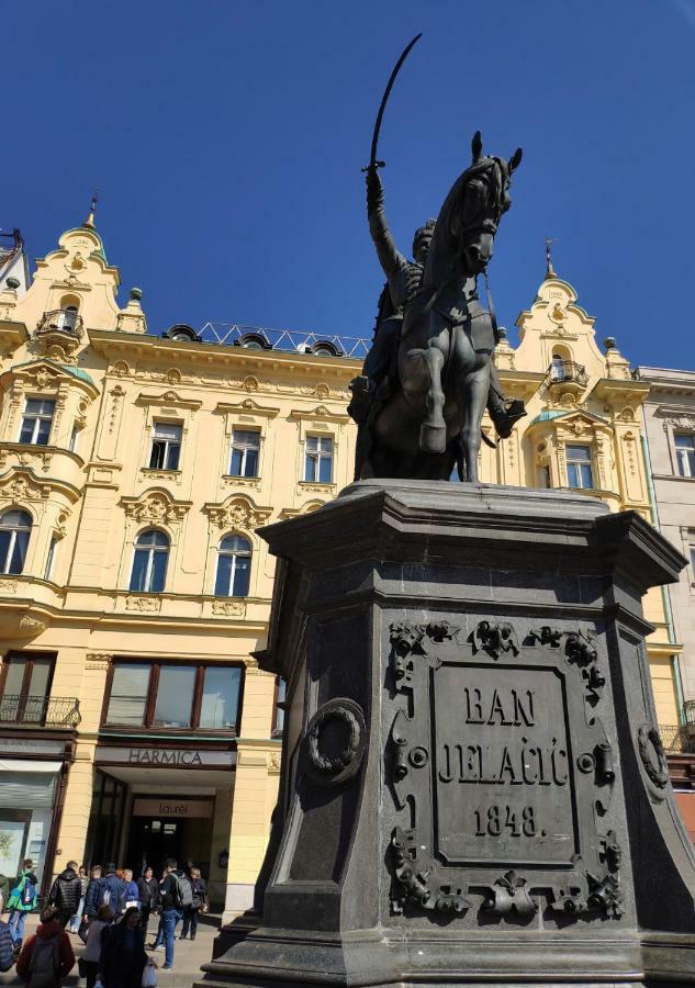 Luxurios And Historic Apartment "Shine" - Right On The Main Square Zagreb Exterior foto