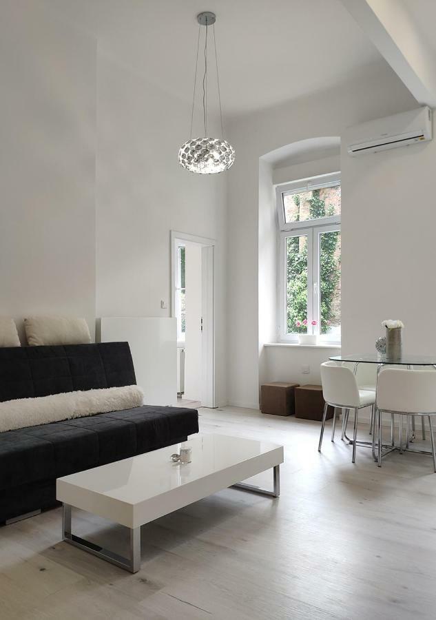 Luxurios And Historic Apartment "Shine" - Right On The Main Square Zagreb Exterior foto